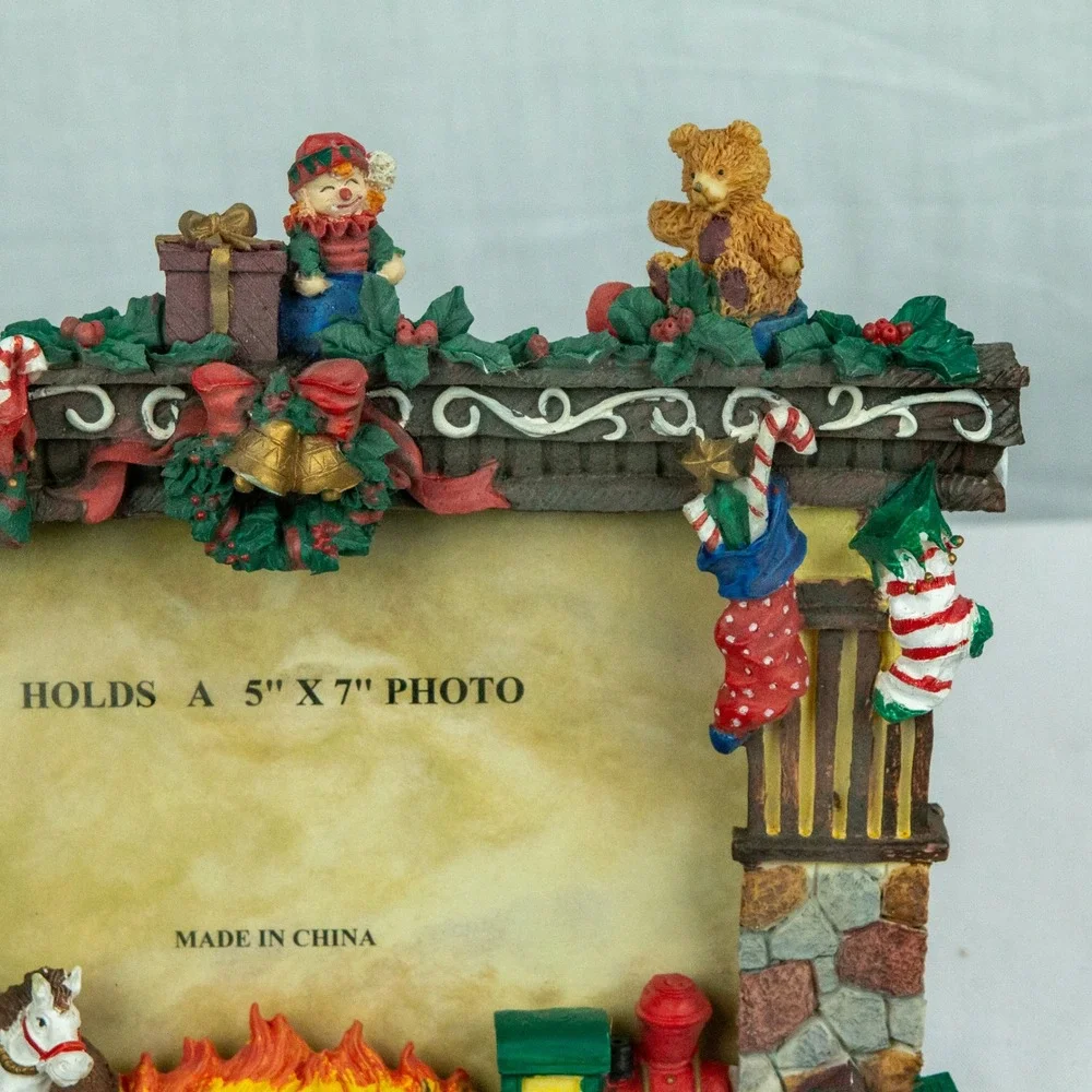 Vintage Christmas Fireplace 3D Resin Picture Frame Holiday Decor 5x7 Photo